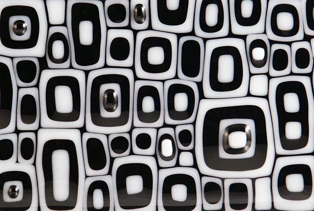 chaos-detail-side-800x536.jpg